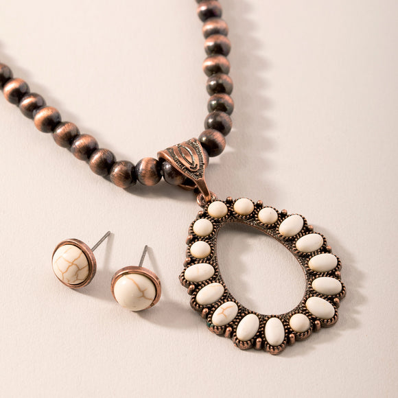 Western Navajo pearl necklace