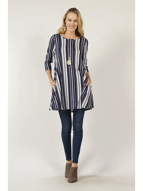 Sleeve Side-Pocket Swing Tunic