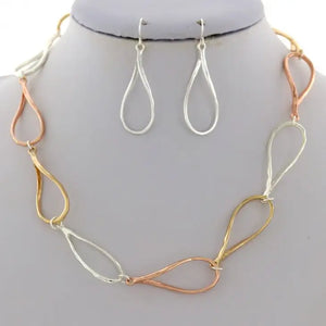 Colored Teardrop 17" Link & Chain Necklace Meta